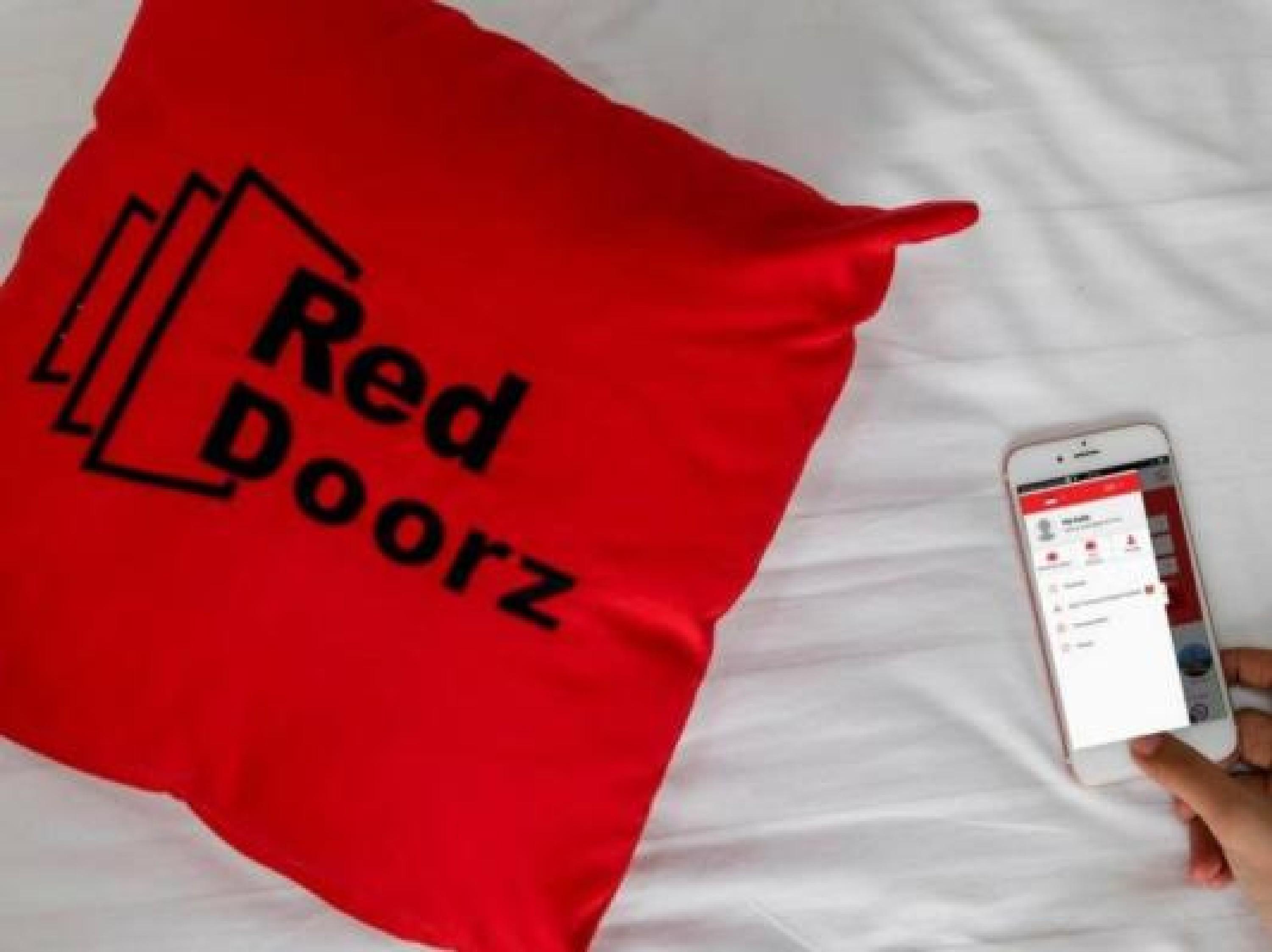 Reddoorz Plus Near Stadion Mandala Krida Yogyakarta Exteriör bild