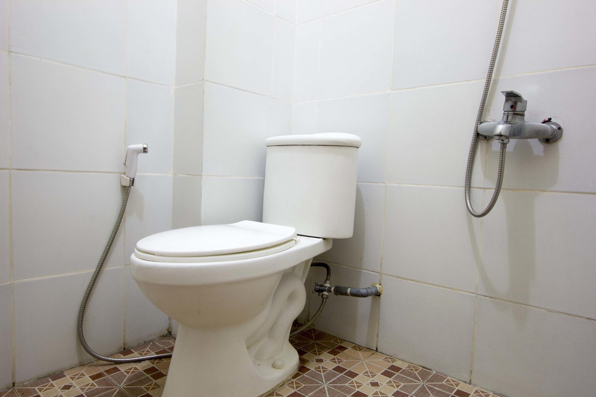 Reddoorz Plus Near Stadion Mandala Krida Yogyakarta Exteriör bild