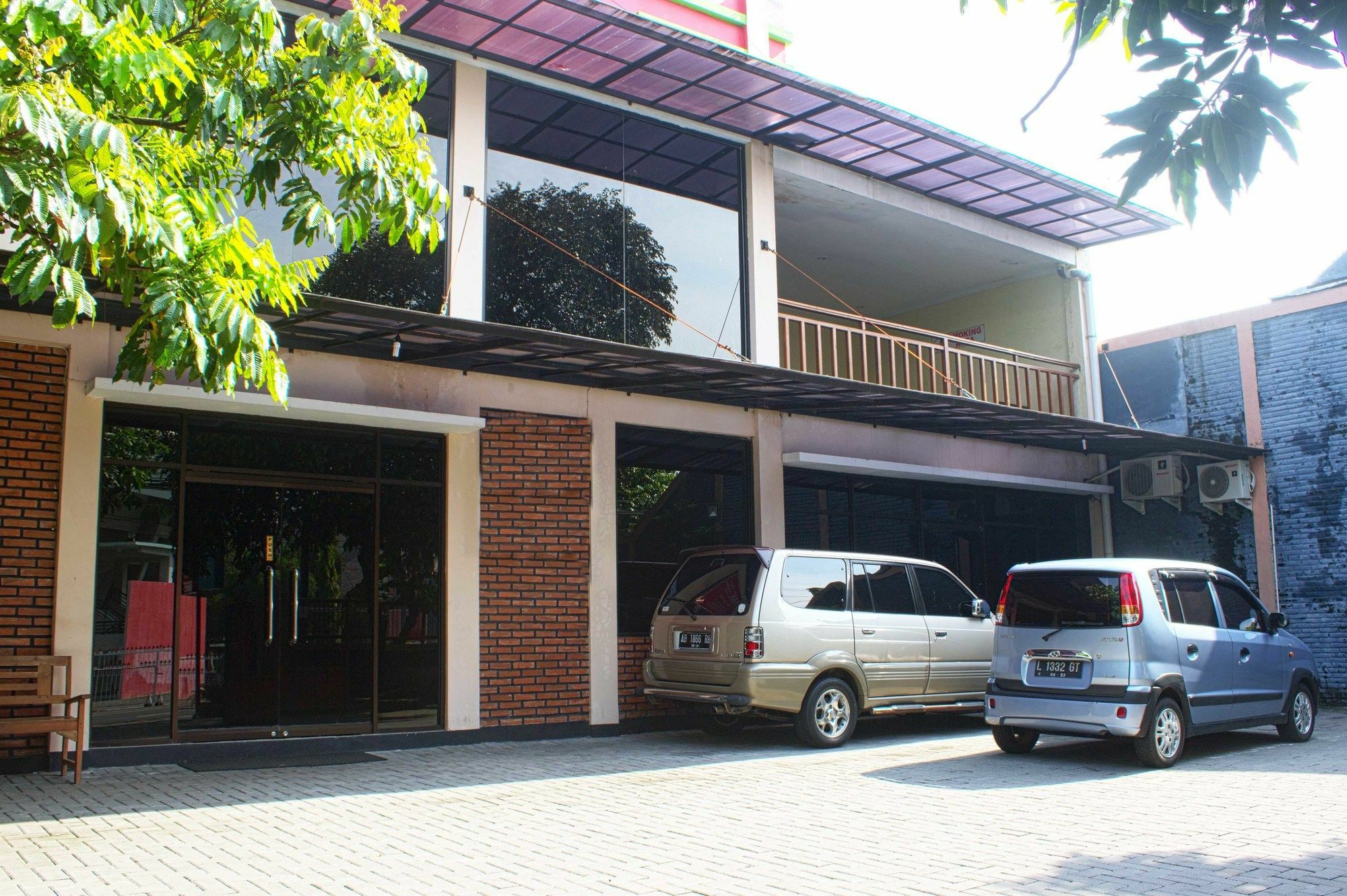 Reddoorz Plus Near Stadion Mandala Krida Yogyakarta Exteriör bild