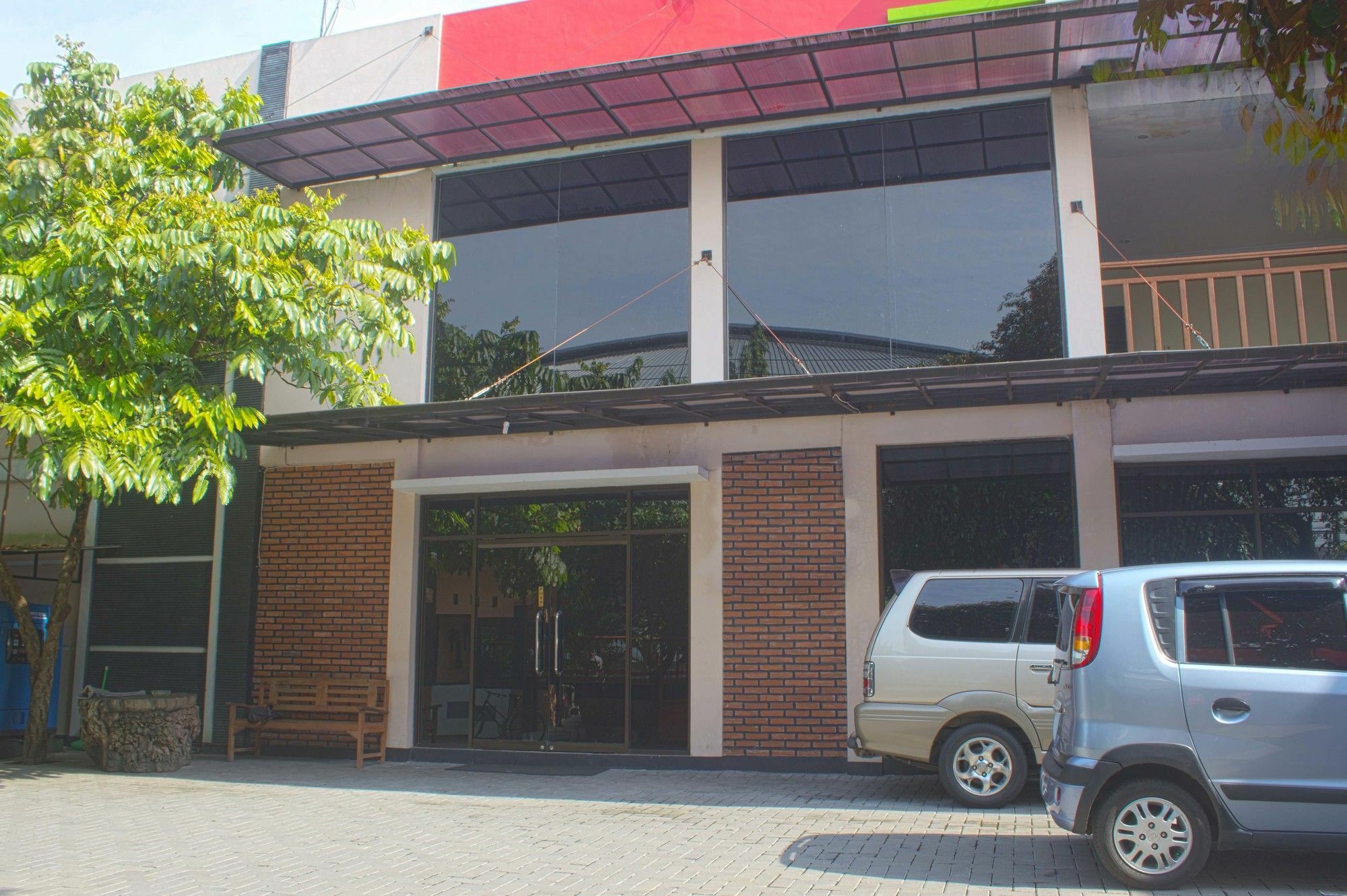 Reddoorz Plus Near Stadion Mandala Krida Yogyakarta Exteriör bild