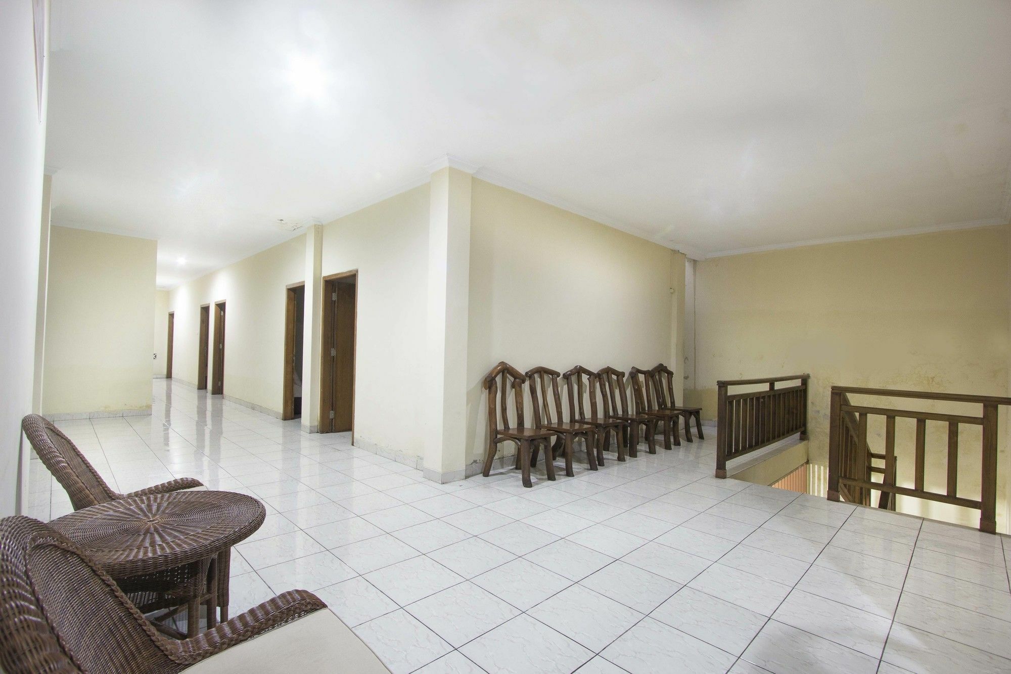 Reddoorz Plus Near Stadion Mandala Krida Yogyakarta Exteriör bild